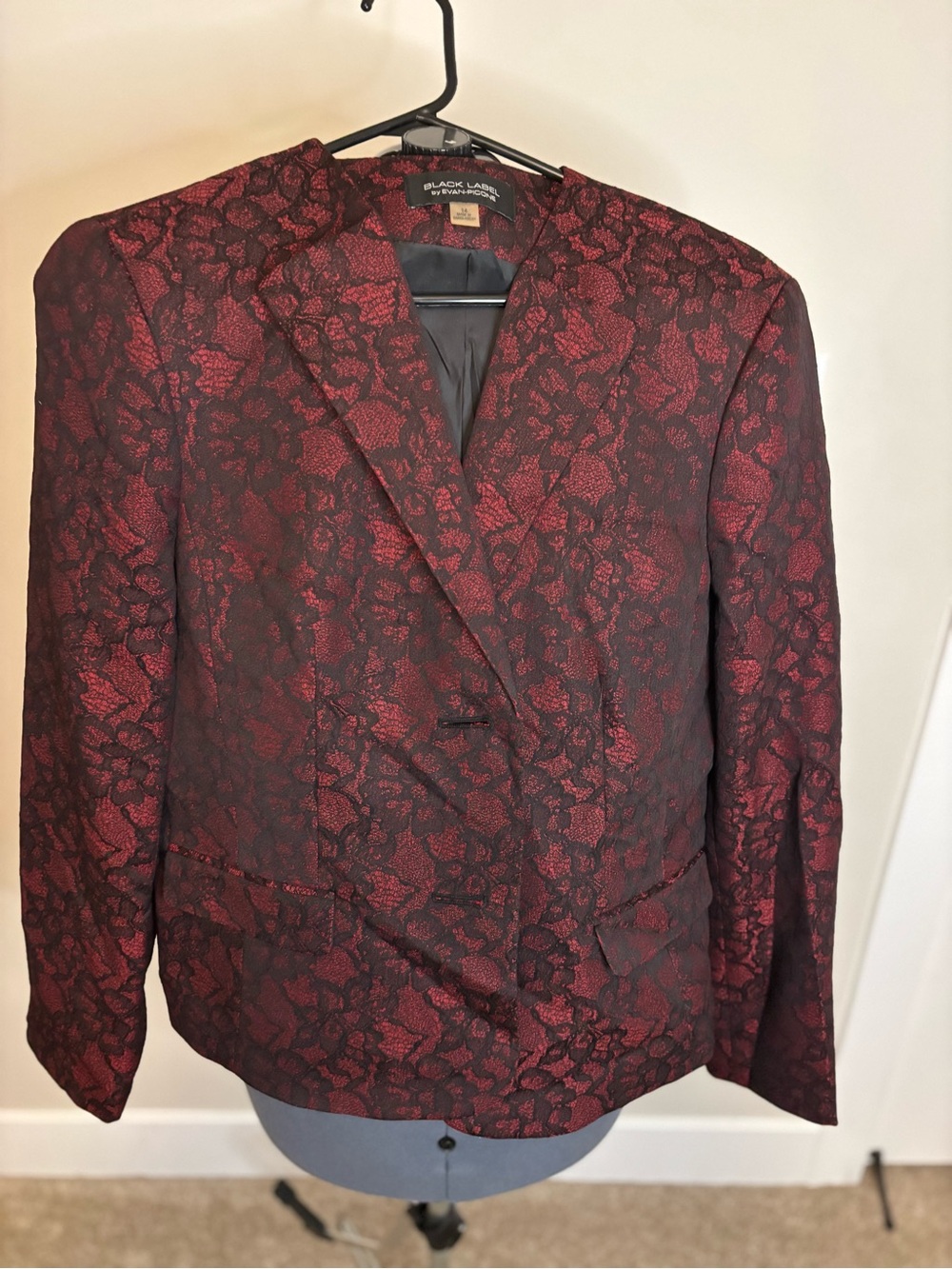 Evan Picone Red and Black Floral Jacquard Blazer